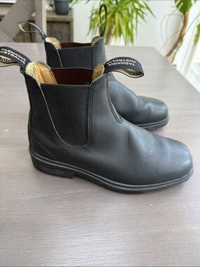 Blundstone Black Boot Square Toe